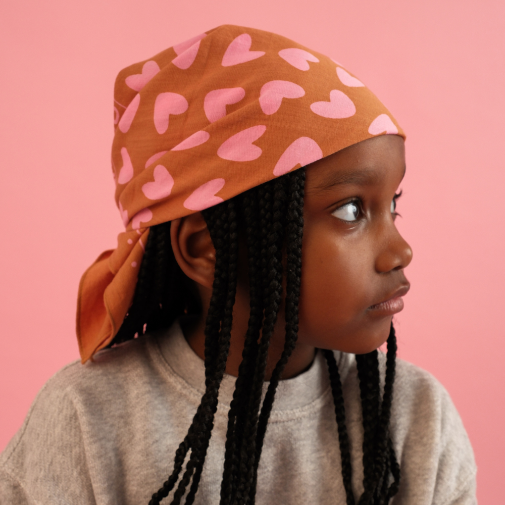 FOULARD 55CM A COEUR MARRON ET ROSE