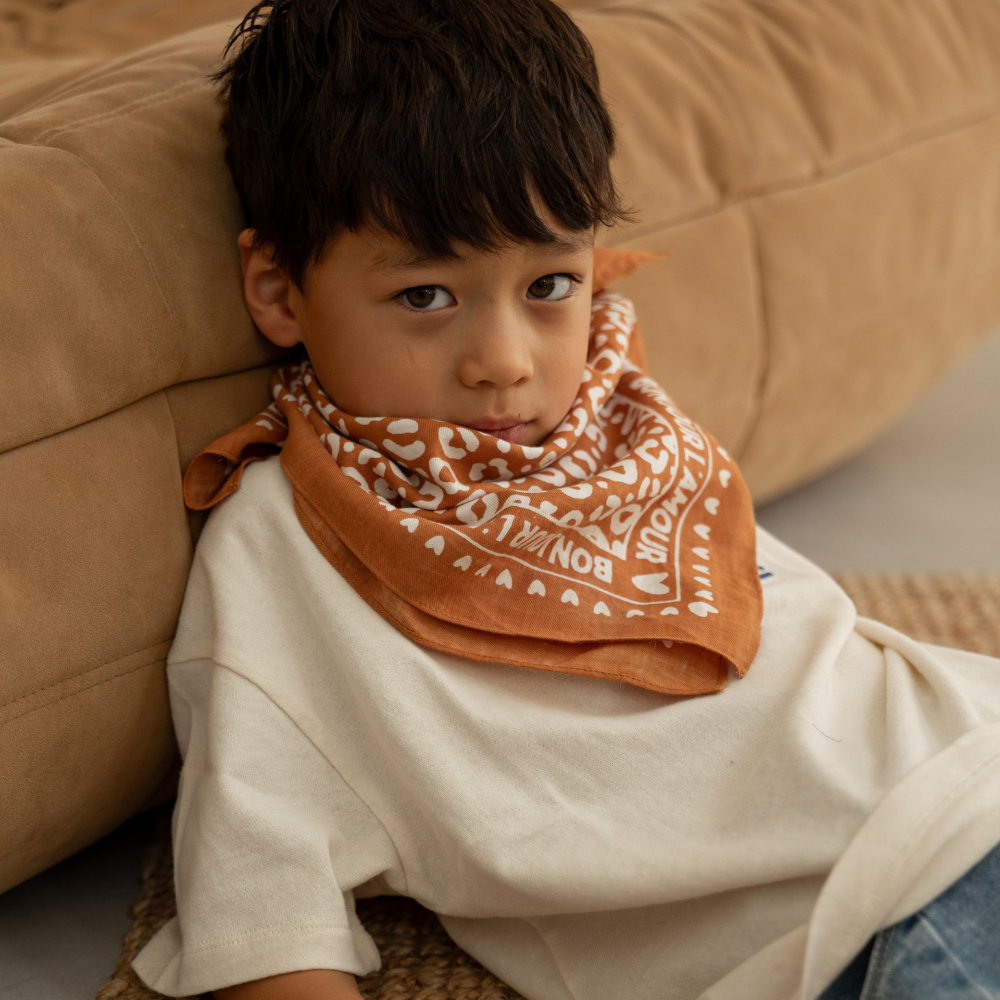 FOULARD LEOPARD 55CM MARRON ET BLANC